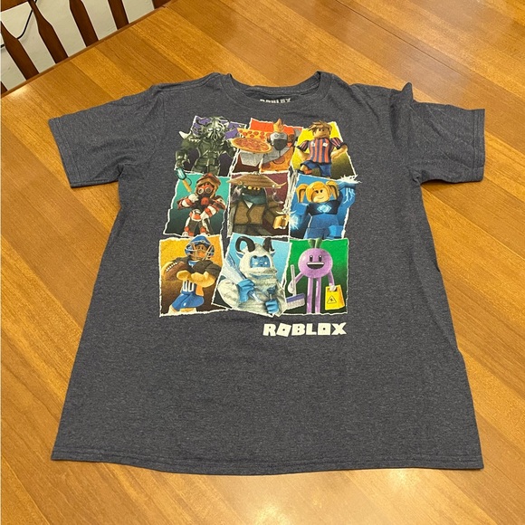 Roblox dark blue graphic t-shirt Size XL - Picture 1 of 6